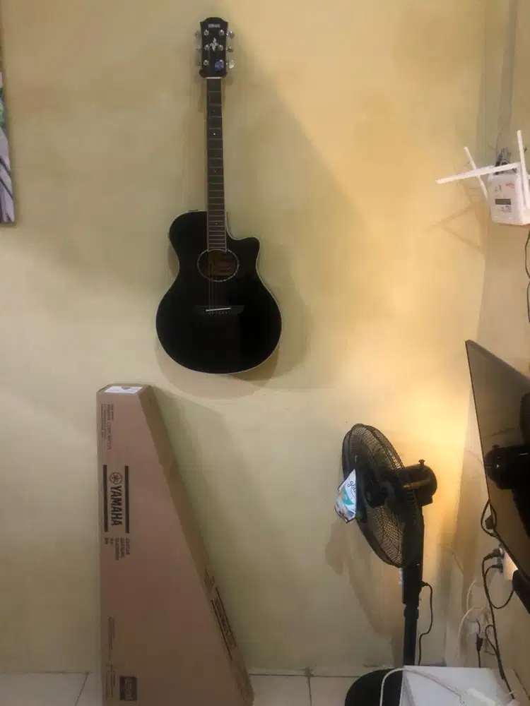 gitar accoustic yamaha apx600 black