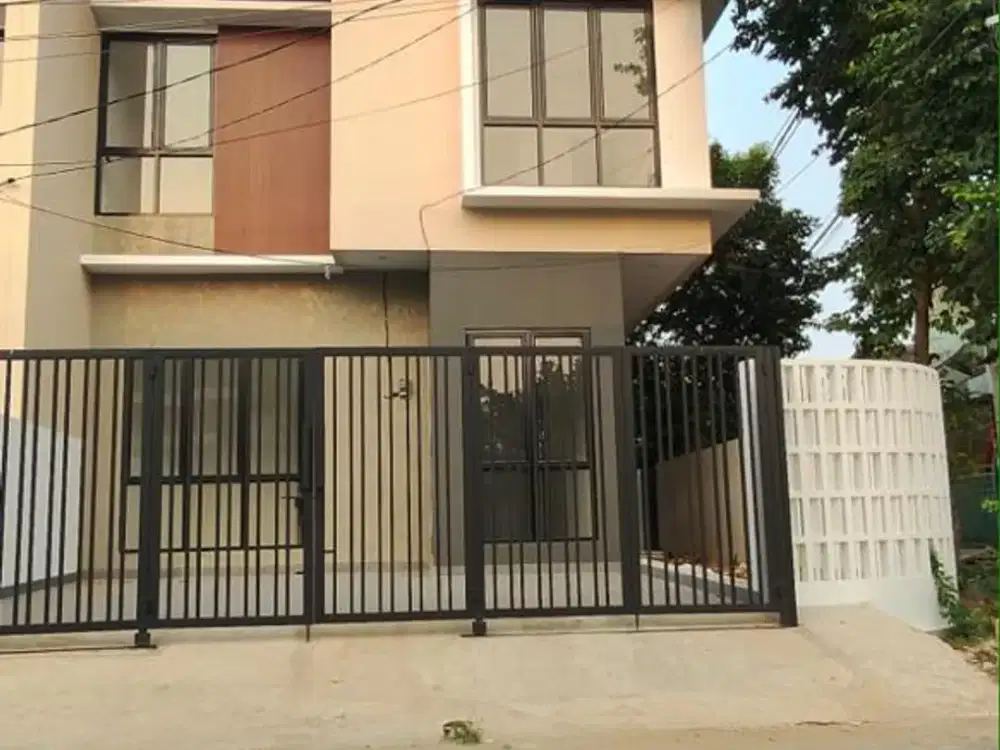 Di Jual MURAH, Rumah bangunan baru di Villa Melati Mas SR (posisi hoek) - BSD City, Tangerang Selatan