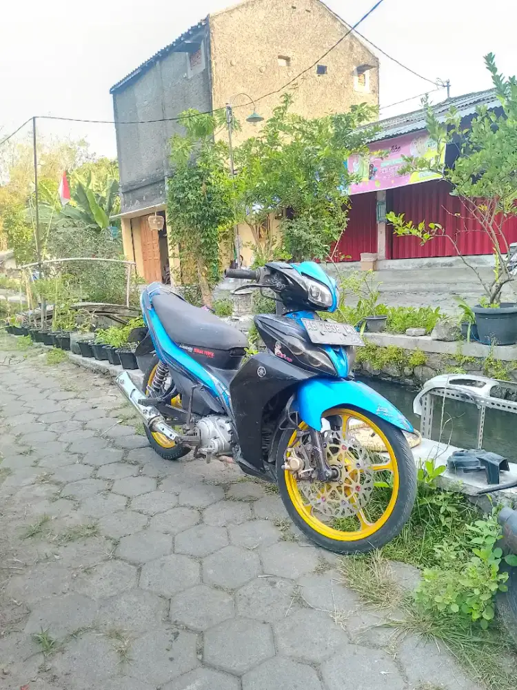Jual motor bekas layak pakai