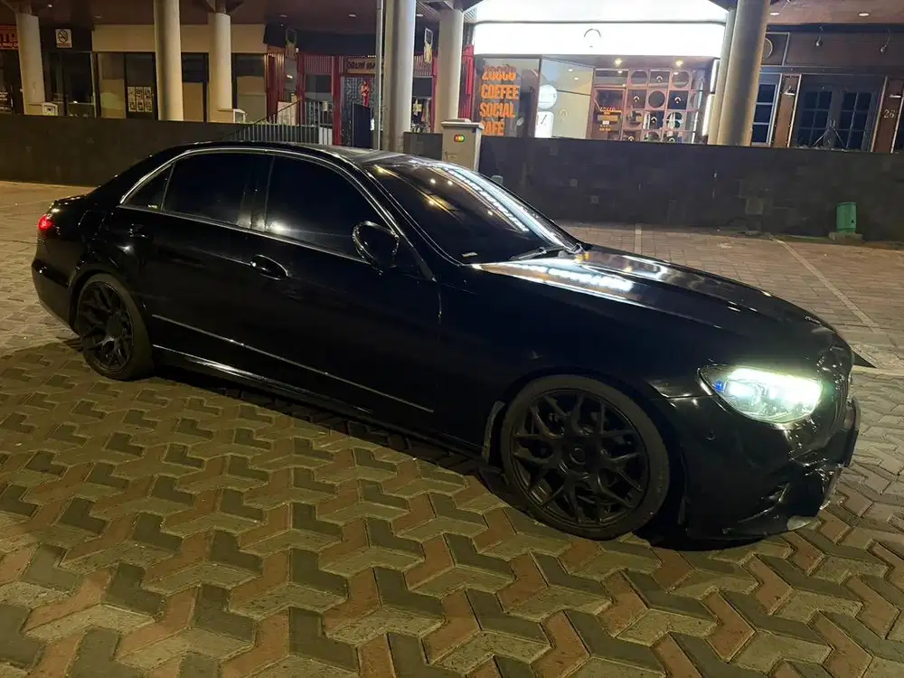 Mercedes benz E300 2010 elegance istimewa