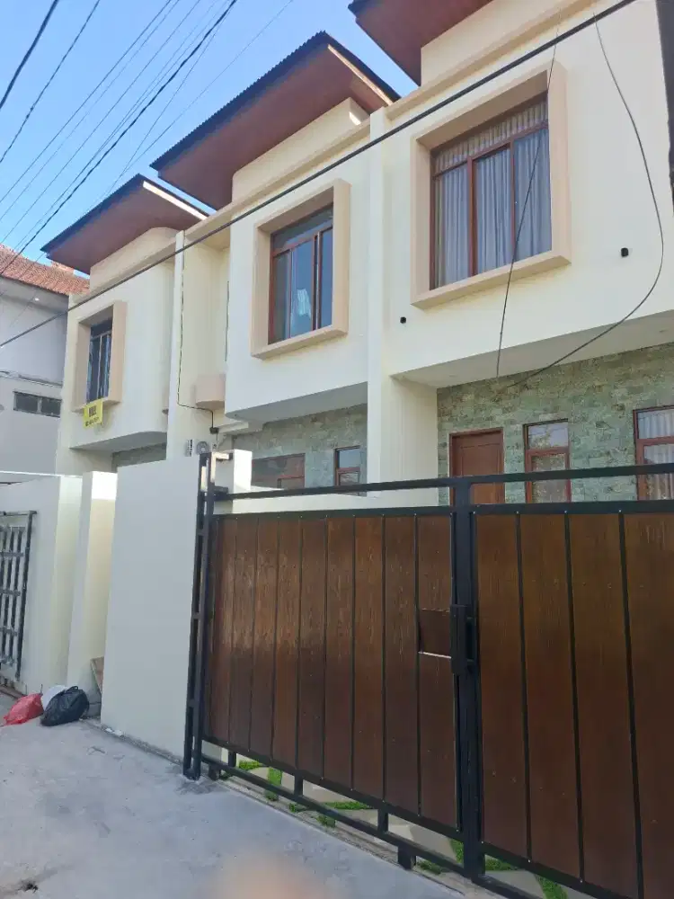 Di jual rumah baru stylish villa