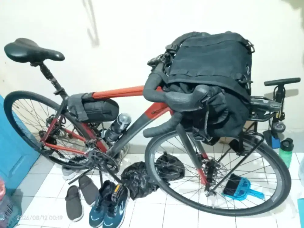 Dijual Road bike element FRC38