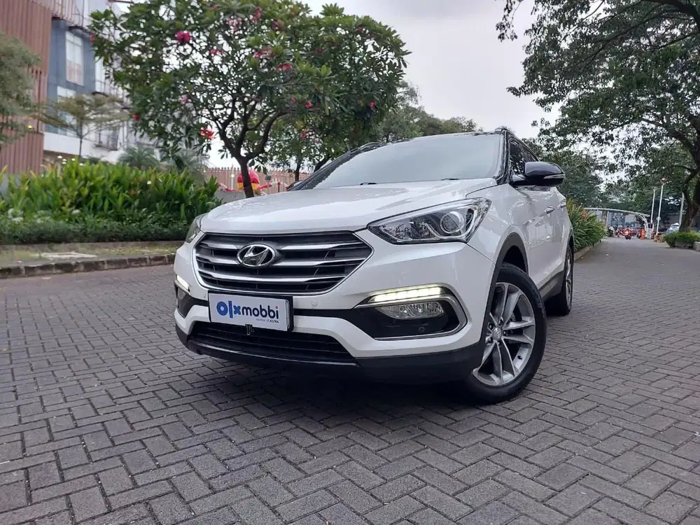 DP 1 JUTA Hyundai Santa Fe 2.2 CRDi XG Solar-AT 2018 Putih CSJZB