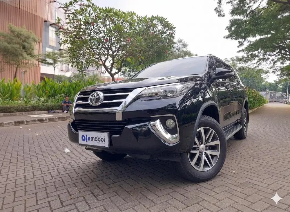 TDP 1 JUTA Toyota Fortuner 2.4 G Solar-AT 2019 Hitam CWJGB
