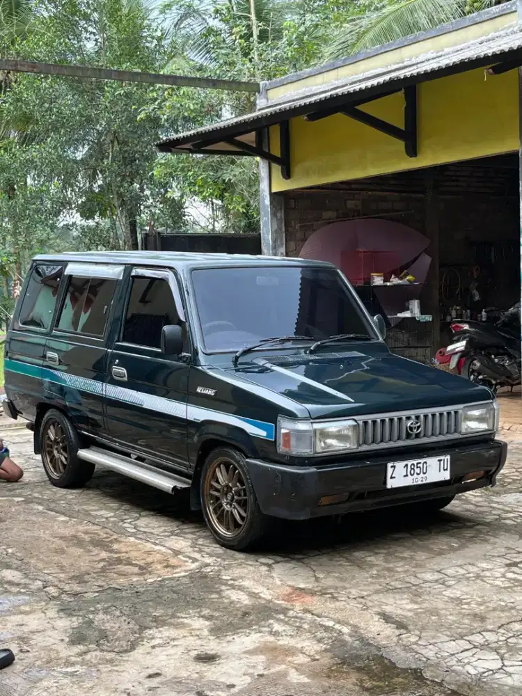 Kijang Super Deluxe 1.8 Antik