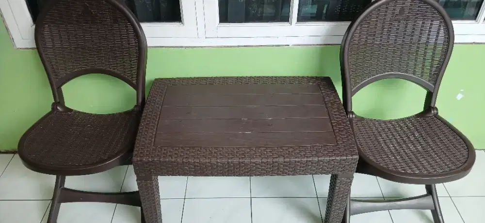 Kursi dan meja olymplus