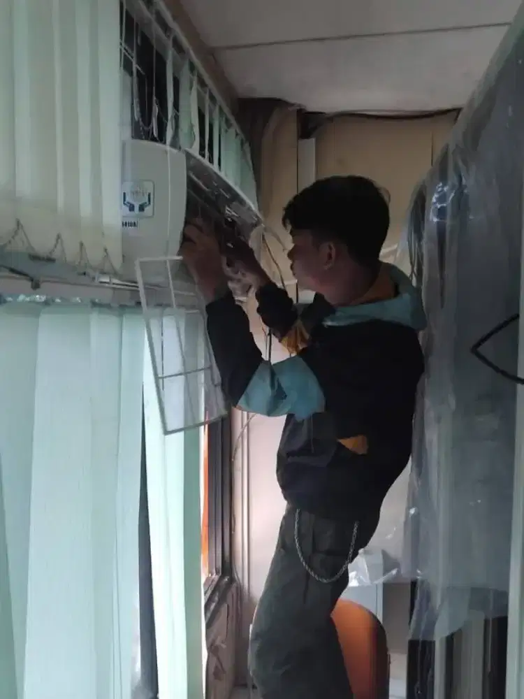 jasa servis ac kulkas frrzer showcase mesin cuci dan bongkar pasang ac