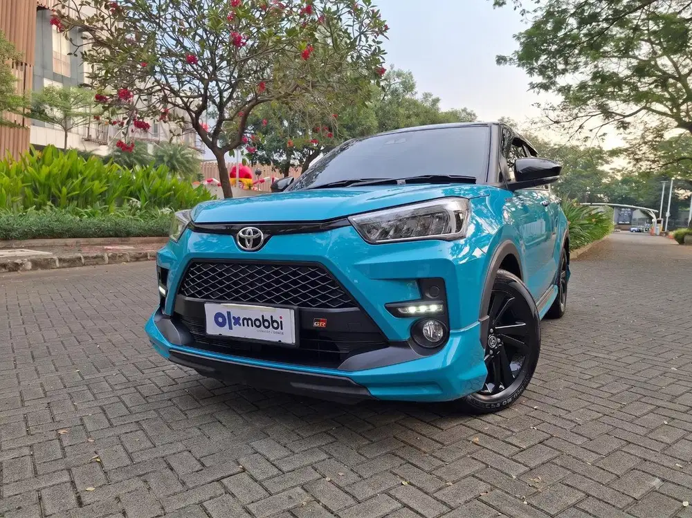 TDP 1 JUTA Toyota Raize 1.0 T GR SPORT TSS Two Tone AT 2021 Biru CSRYB