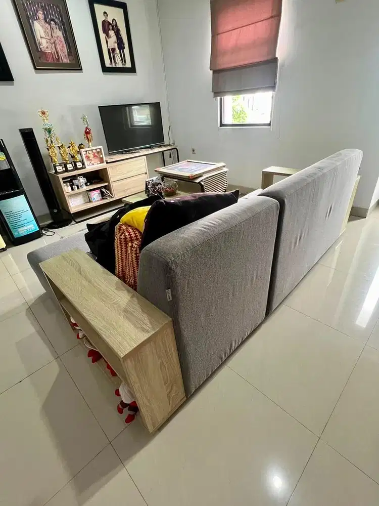 1 set sofa + meja Cellini (kondisi baik)