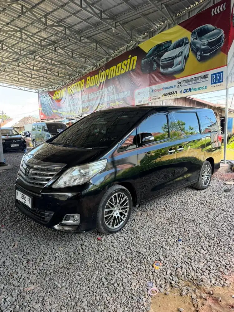 Toyota Alphard type X 2,4 tahun 2012 metic siap pakai harga 135jt bang