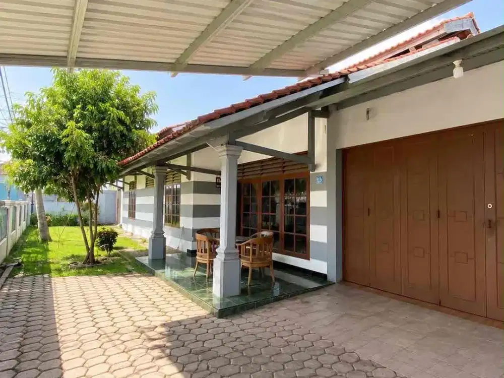Rumah Sebrang Gramedia Cipto - Sutomo cirebon