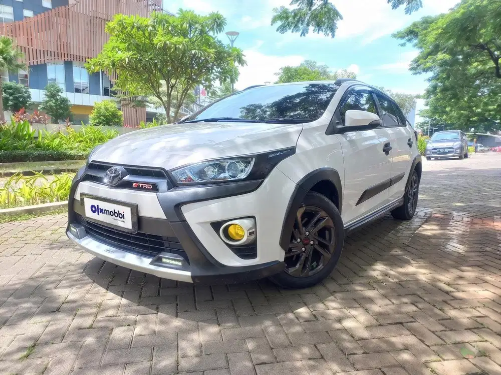 TDP 1 JUTA Toyota Yaris 1.5 TRD Sportivo Heykers AT 2017 Putih CAGDD