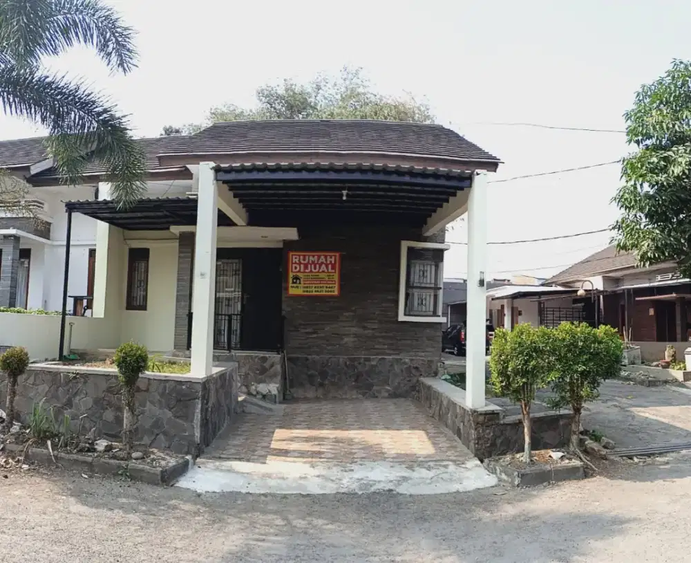 Rumah Komplek Strategis di Pasteur