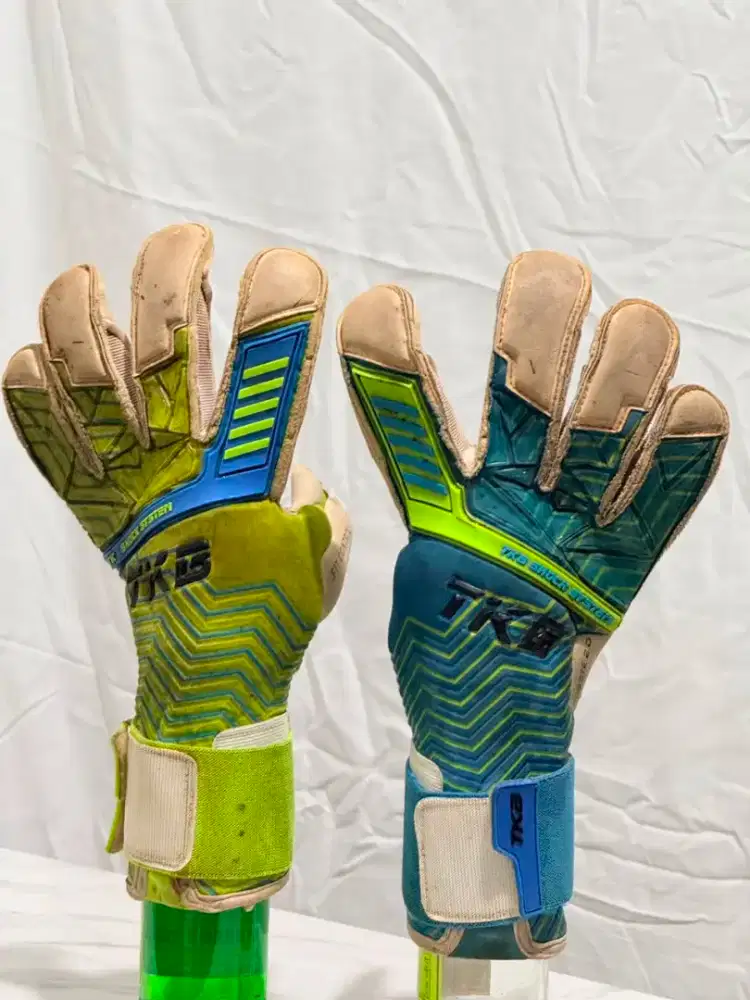 ORI Sarung Tangan Kiper TKB Rishtar / Forste Two-Tone