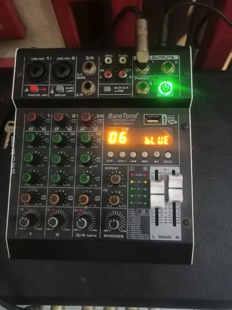 Audio Mixer  baretone max force 4