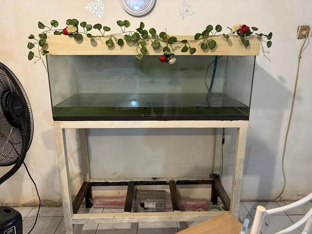 Aquarium set lengkap bekas