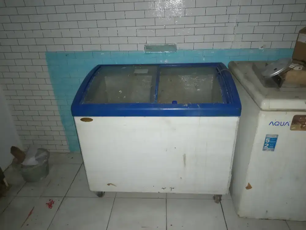 Freezer slide kaca 330L
