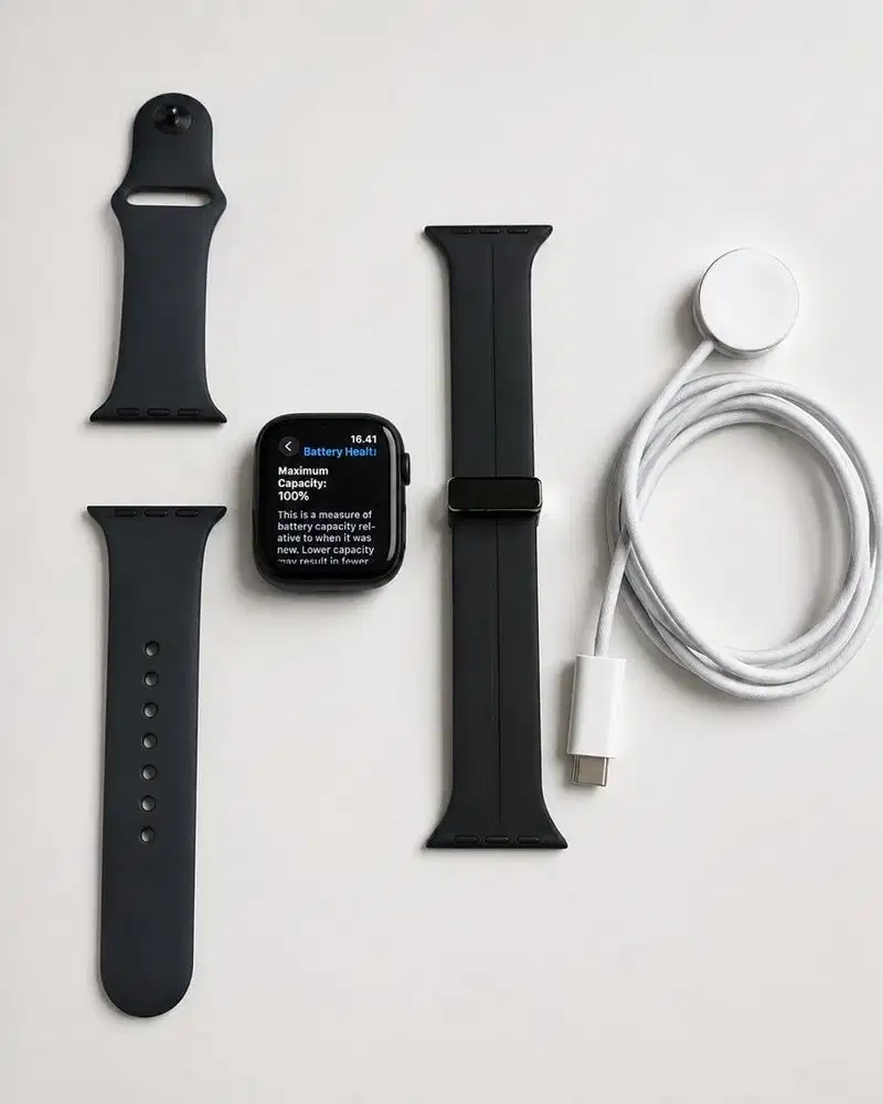 For Sale> Apple watch SE 3 40 mm Midnight