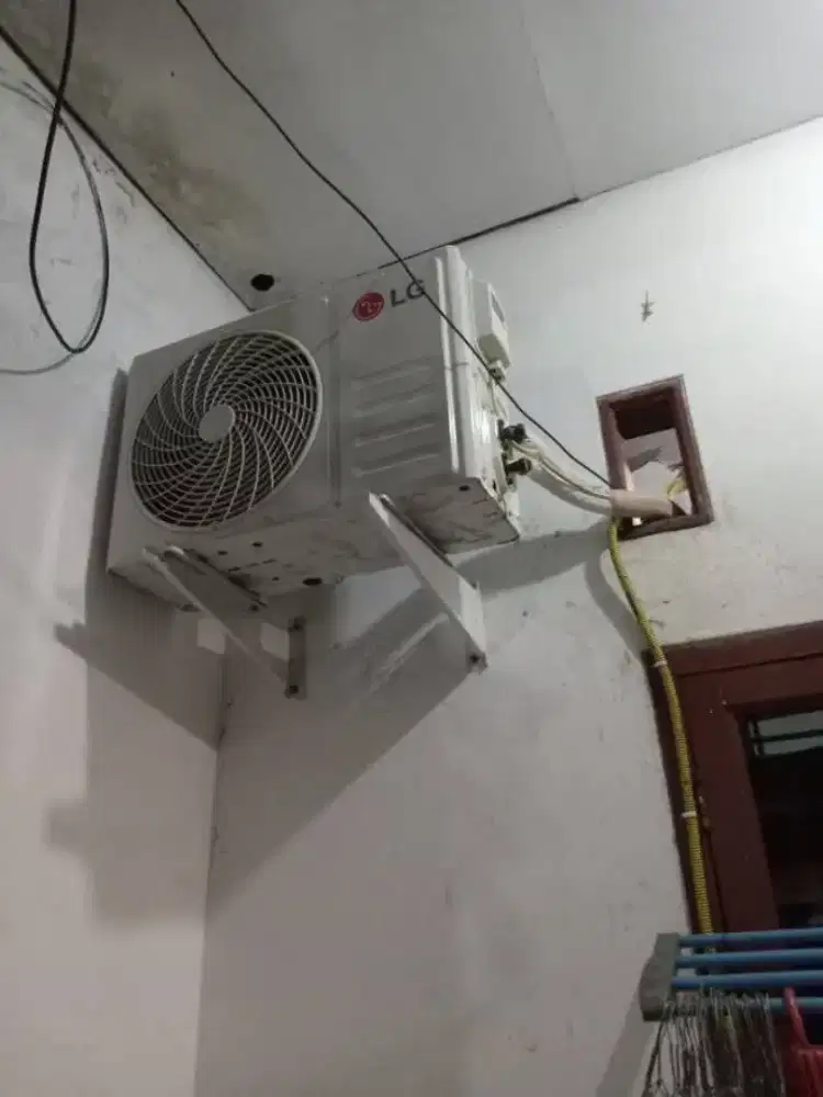 jasa servis ac kulkas frrzer showcase mesin cuci dan bongkar pasang ac