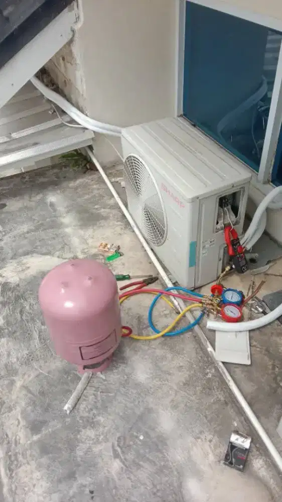 jasa servis ac kulkas frrzer showcase mesin cuci dan bongkar pasang ac