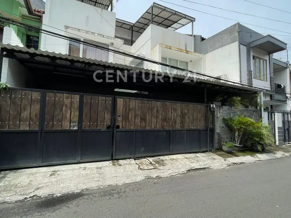 Dijual Rumah Siap Huni 3 Lantai Menteng Dalam Jakarta Selatan