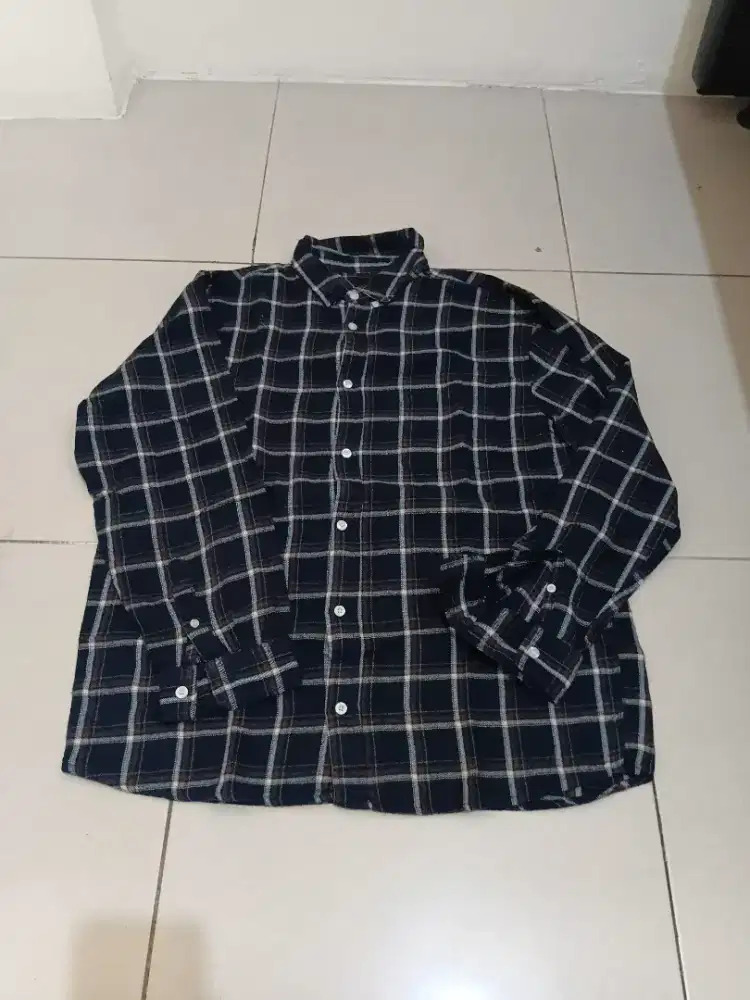 Dijual kemeja erigo size XXL ori