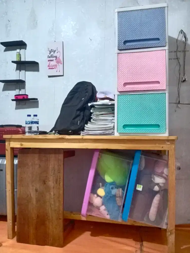 Meja laci di jual