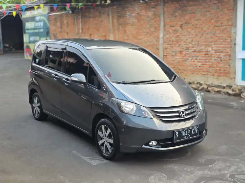 Freed E PSD Matic 2011 Dp 5 Juta Promo