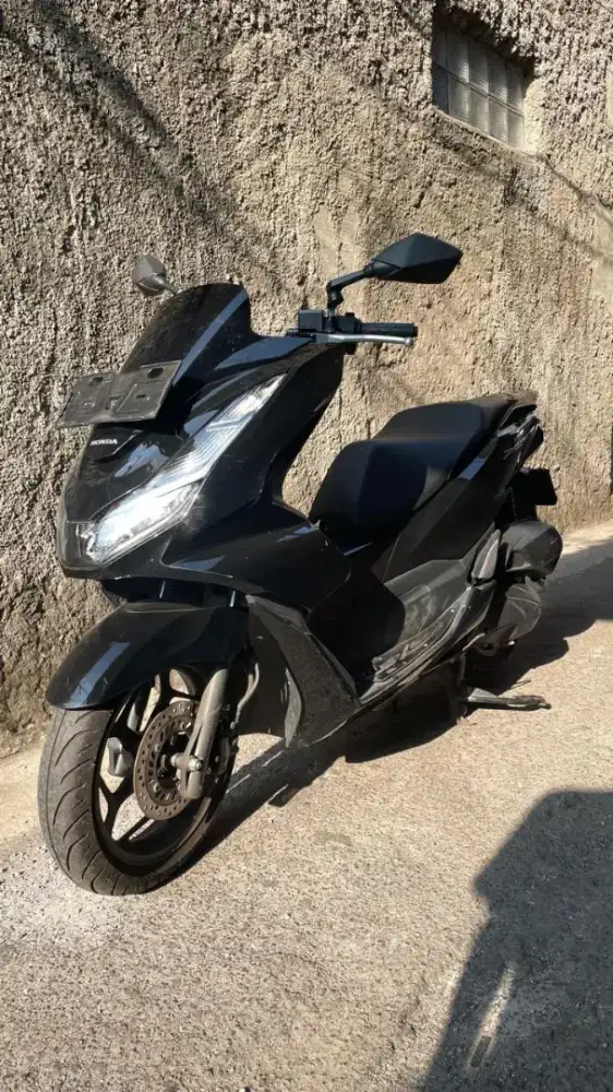 PCX 160 2023 Hitam Istimewa KM cuma 2.500