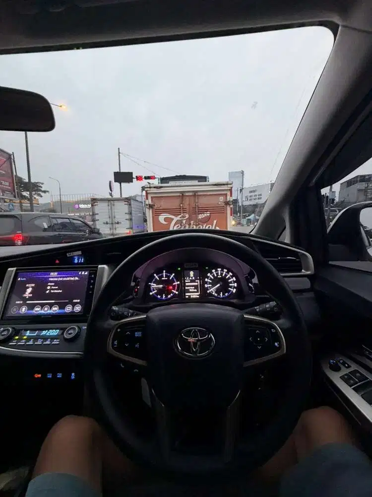 Innova v diesel 2022 matic