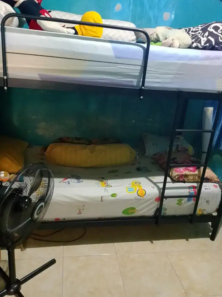 Ranjang 2 tingkat