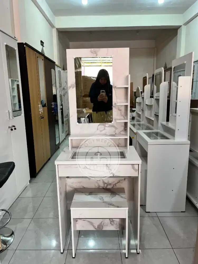PROMO SALE MEJA RIAS MININALIS TERMURAH