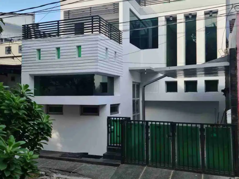 Dijual Rumah 2.5Lantai design Minimalis Modern di Perumahan Jatibening Estate Bekasi