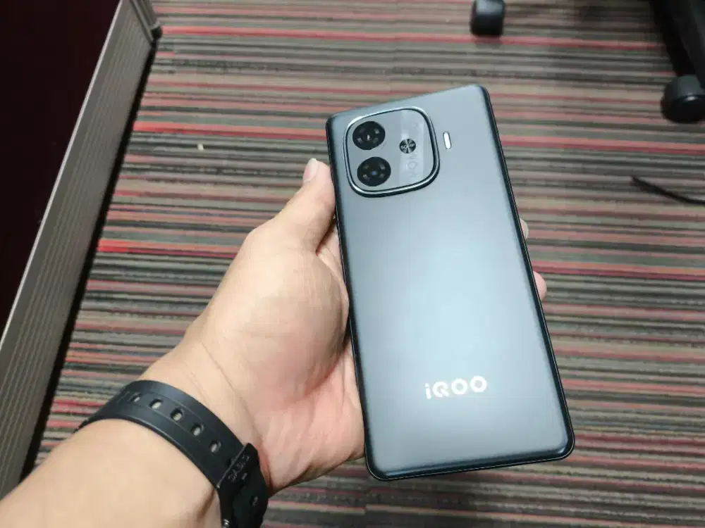 IQOO Z9 12/256 FULLSET
