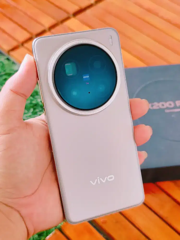 Vivo X200 Pro 5G 16/512 Titanium Mulus Fullset Ori