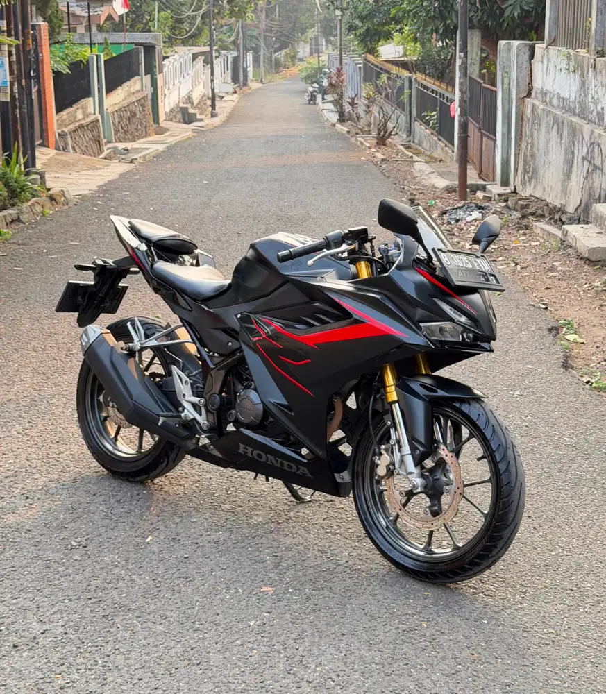 Sperti baru! HONDA NEW CBR 150 USD 2022 cbr150r cbr 150r Fi