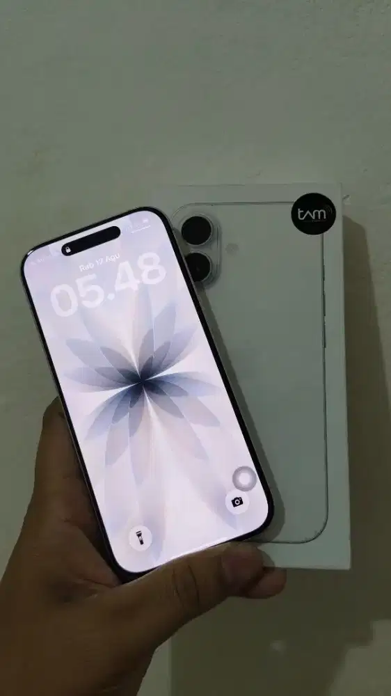 IPHONE 17 256 IBOX  Pemakaian 15 Hari