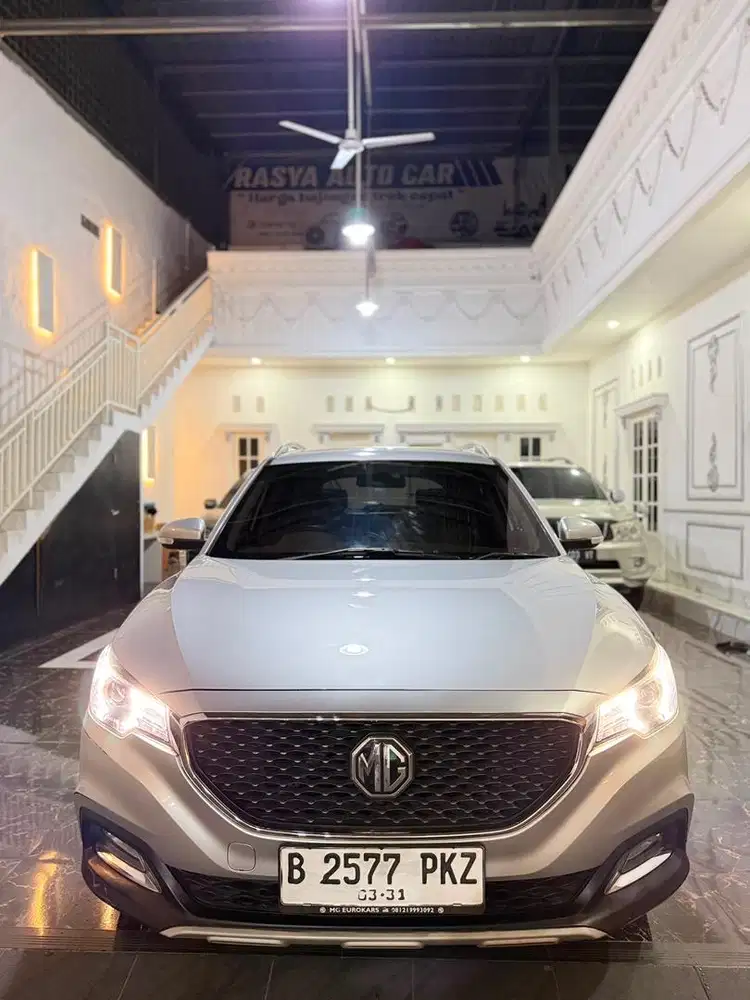 MG ZS Panoramic Sunroof 2020 Tipe tertinggi Jual cepat bu Full Ori