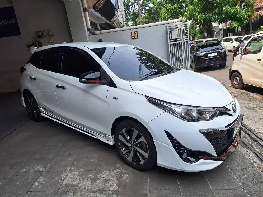 YARIS TRD SPORTIVO CVT AT 2018 TOYOTA S MATIC PUTIH