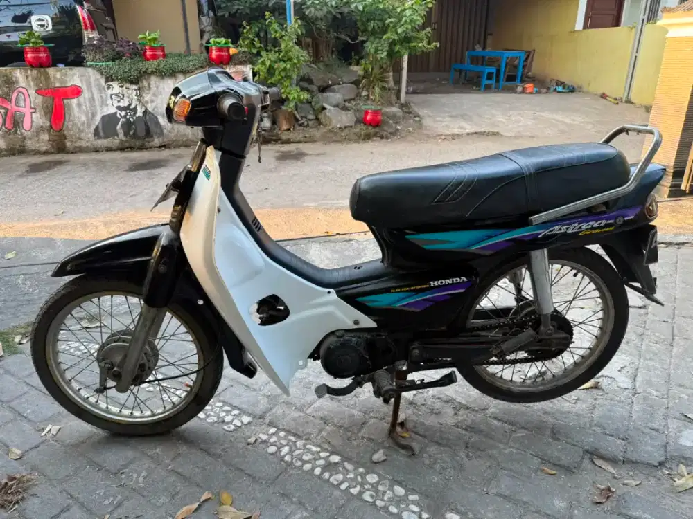 Astrea grand THN 1995 plat AB kota