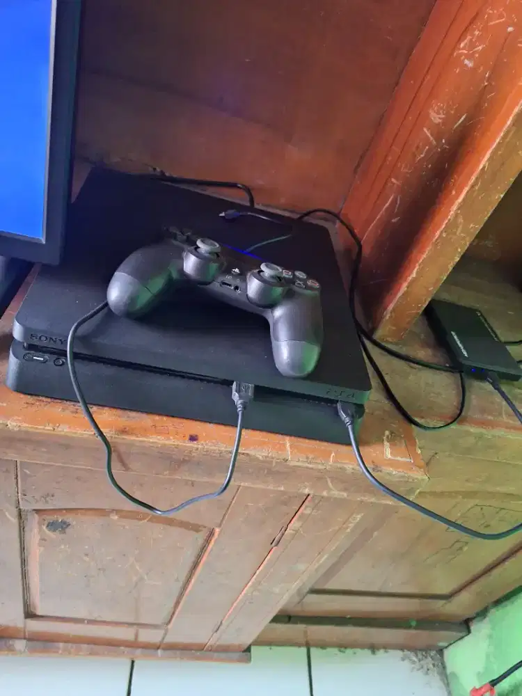 JUAL PS 4 SLIM ORI