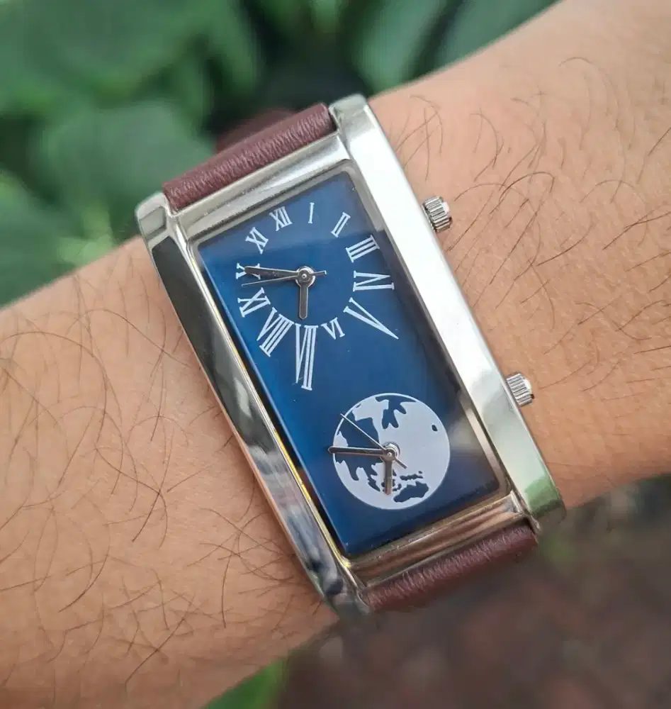 Jam tank dual time blue dial