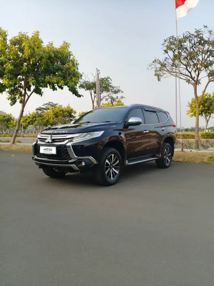 Pajero Sport 4x2 Dakar Ultimate 2018 Metallic Black