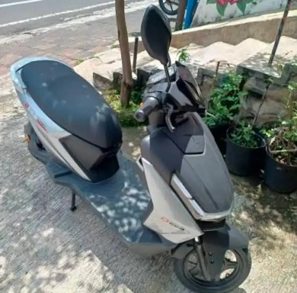 Sepeda listrik uwinfly d66b bekas pakai
