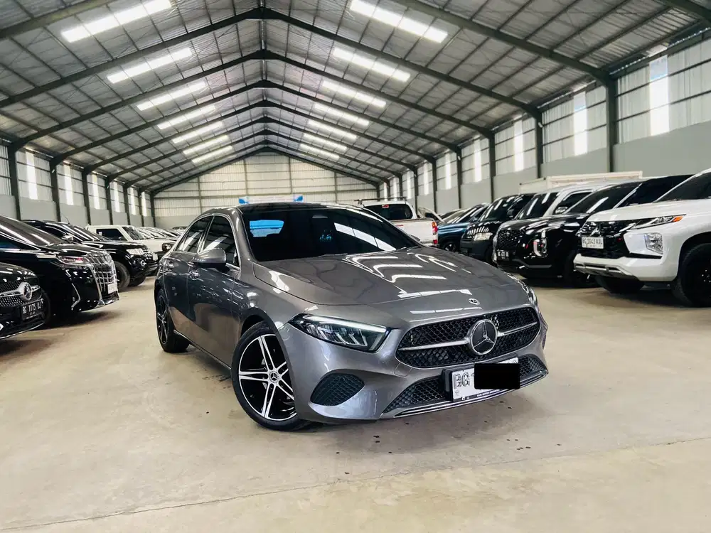 [LIKE NEW] Mercedes Benz A200 2024 / 2025 AT Matic, Super terawat