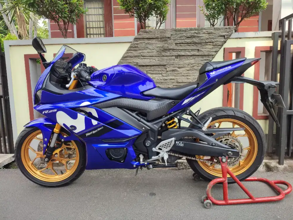 R25 V2 TAHUN 2019 ISTIMEWA KM 6rb