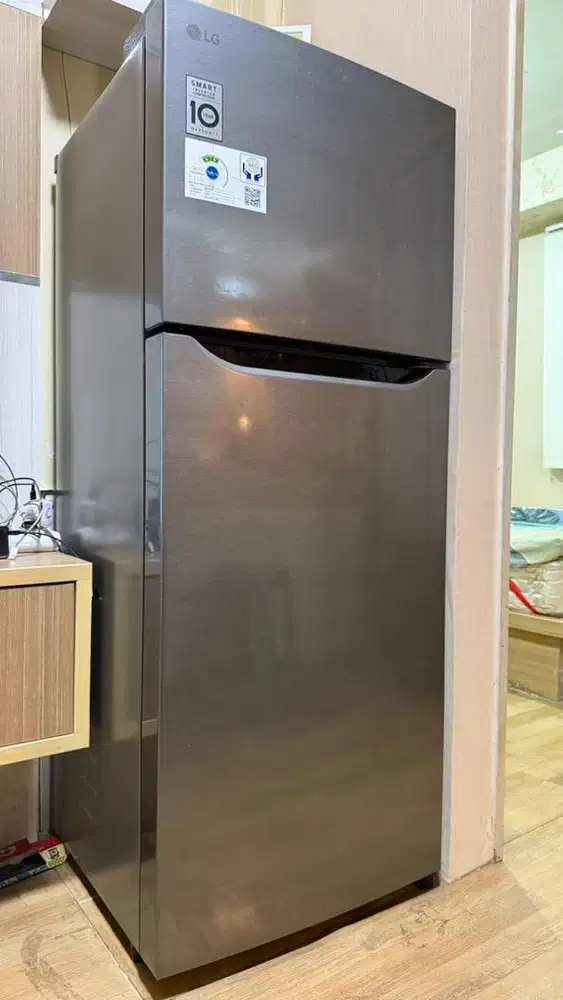 Kulkas LG 2 Pintu Inverter