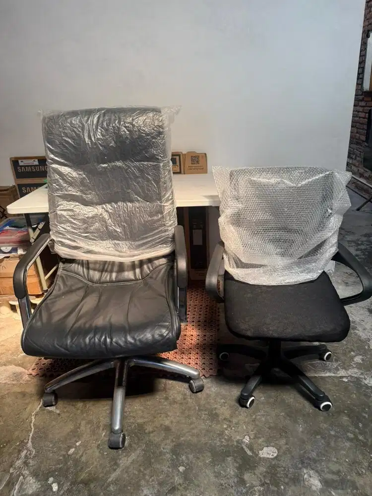 Dijual kursi kantor kondisi 90% bagus karena pemakaian dirumah