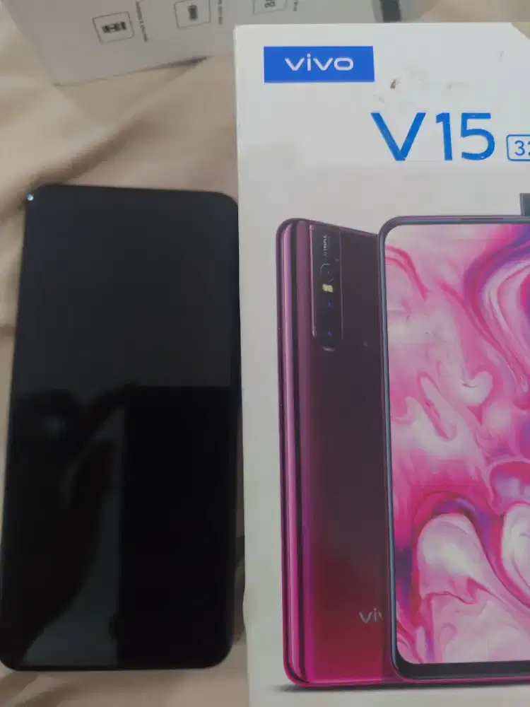 Vivo v15 lengkap dus