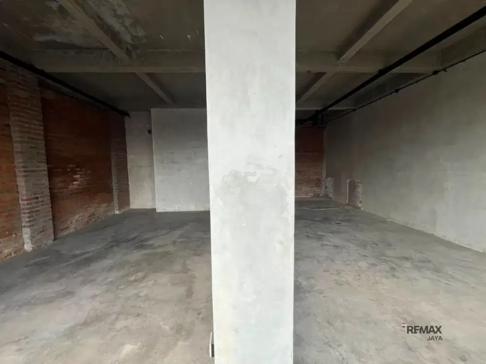 Strategic 2-Storey Building For Rent In Canggu - Thumbnail 3